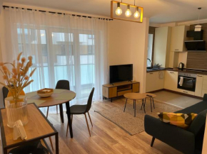 Urban Glow, 2 Bedroom Cosy Apartment